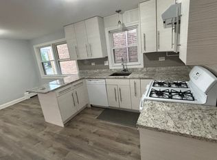 6851 W Gunnison St #1, Harwood Heights, IL 60706