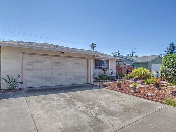 2nd image of 3027 Durant Ave
