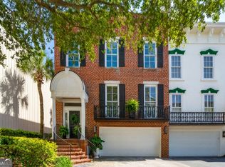 42 Chaucer St, Savannah, GA 31410