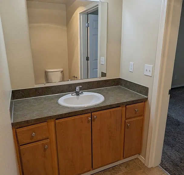 Wellesley Park Apartments — Photo 90