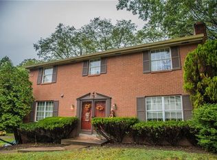 105 Larchwood Dr, Turtle Creek, PA 15145
