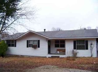 50 Bowden Rd, Huntingdon, TN 38344