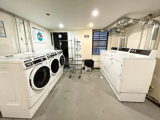 Rented by Bruma Realty LLC | media 6