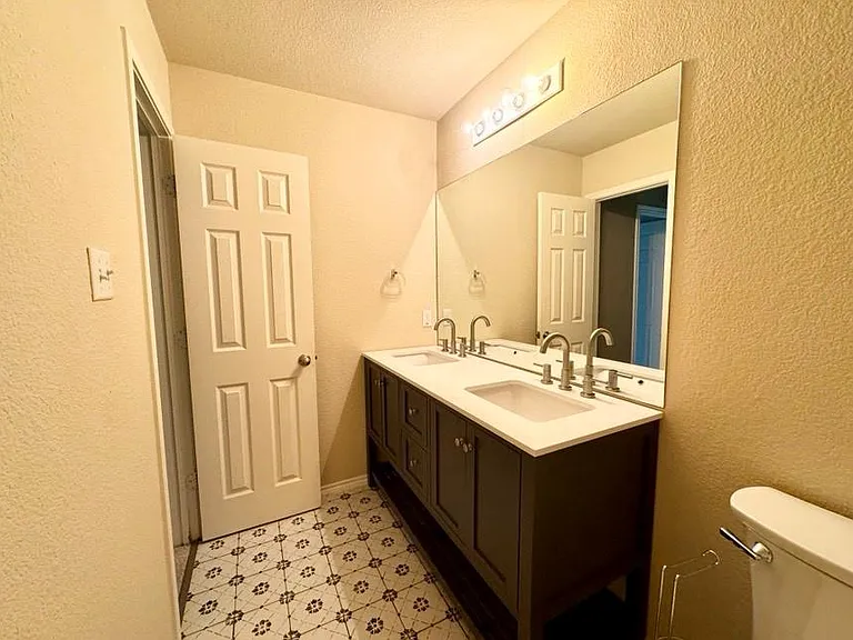 8301 Winterstein Dr — Photo 14