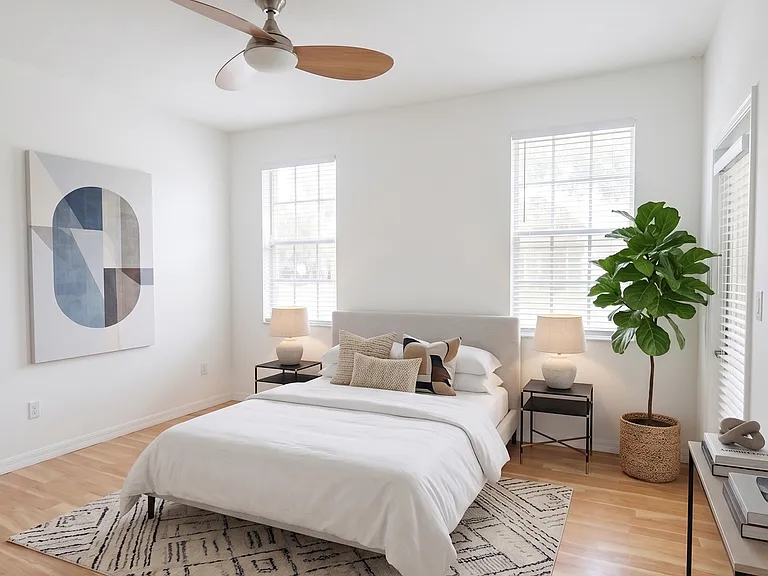 745 SW 148th Ave #815 — Photo 5