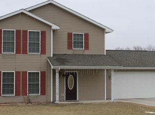 201 Lavern Rd, De Soto, IL 62924