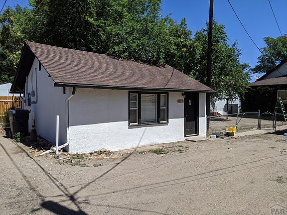5th image of 323 E Orman Ave