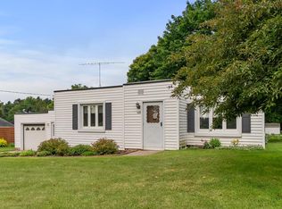 935 S Main St, Mishicot, WI 54228