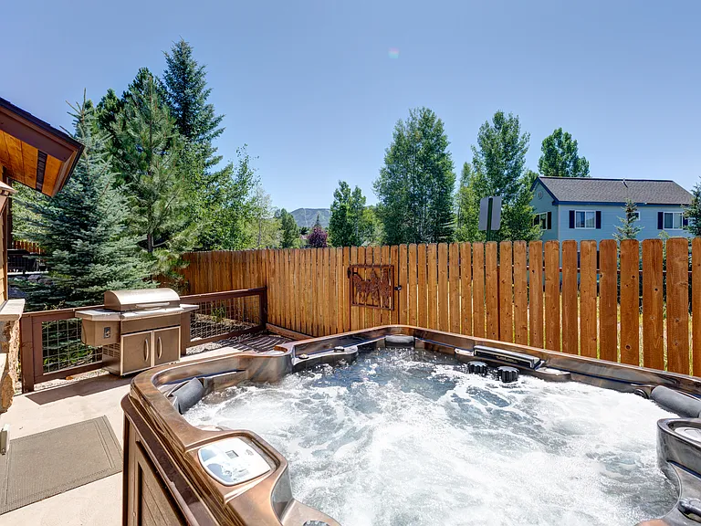 443 Willett Heights Ct — Photo 38