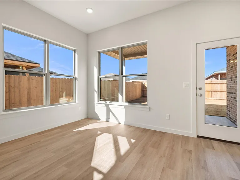 2604 Garland Ave — Photo 11