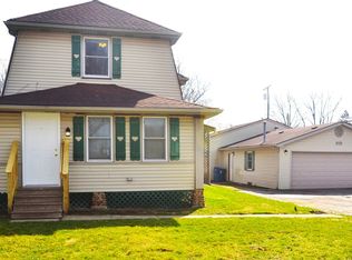 215 S 9th St, Chesterton, IN 46304