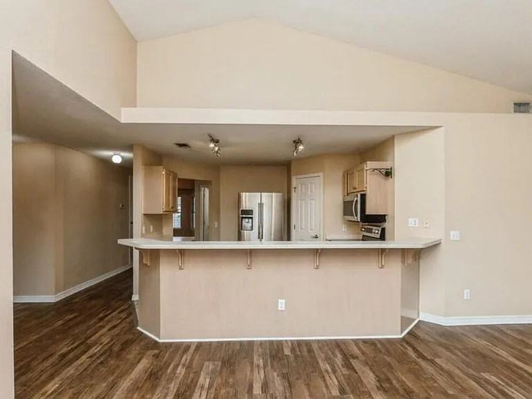 9637 Leeward Way — Photo 8