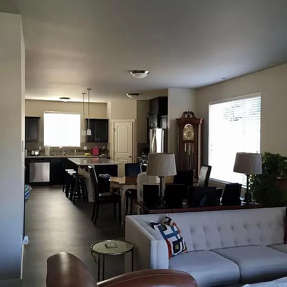 11533 Hudson Ln NW — Photo 2
