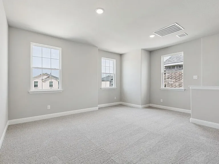 704 Santa Lucia Dr — Photo 15