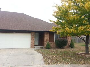 4136 S Parkhill Ct, Springfield, MO 65807