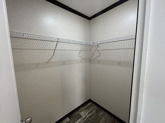 3rd image of 516 Courtland Ln #615