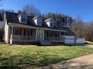 42 Carson St, Canton, NC 28716