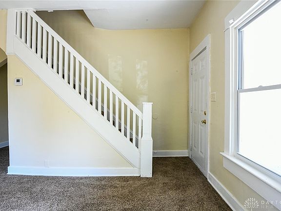 4th image of 437 Crown Ave