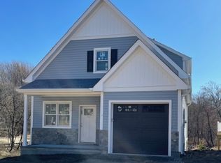 22 Birdie Ln, Boonton, NJ 07005