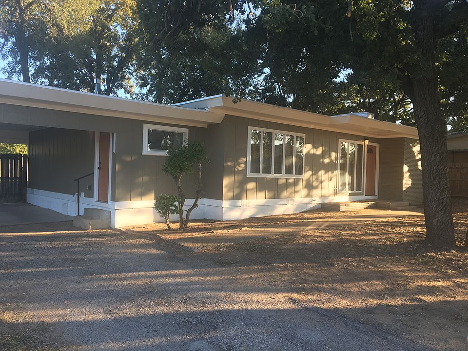 1st image of 2500 Avenue D