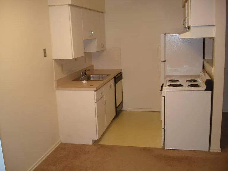 3516 Stettinius Ave #5 — Photo 2
