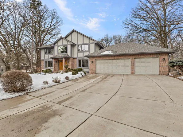7334 W 114th Street Cir, Bloomington, MN 55438