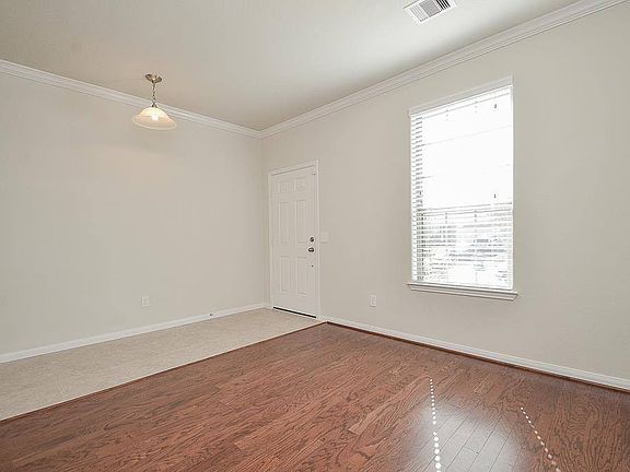 3rd image of 5822 Banyan Oak Ct