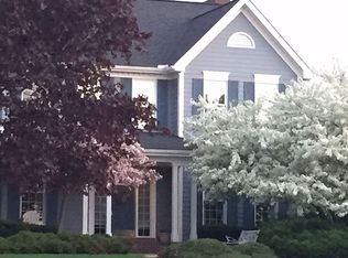 318 Crestway Ct, Saline, MI