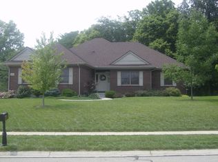 2000 Kitty Hawk Dr, Xenia, OH 45385