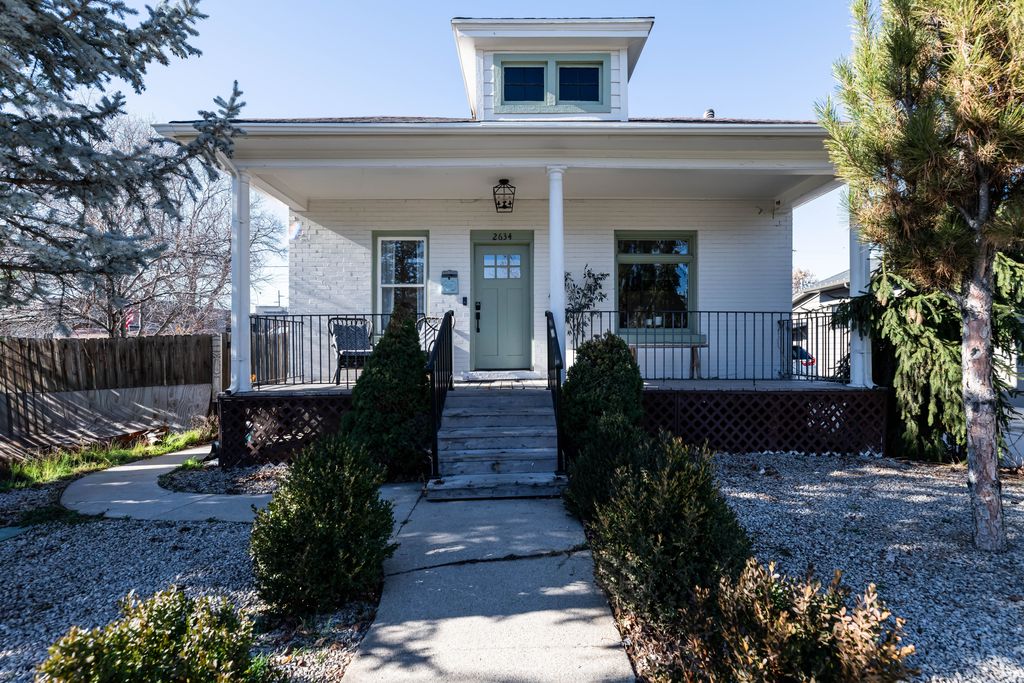 2634 S Park St - Property Image