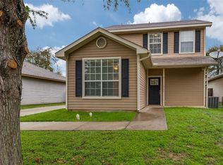 2813 Newport Ave, Denton, TX 76209