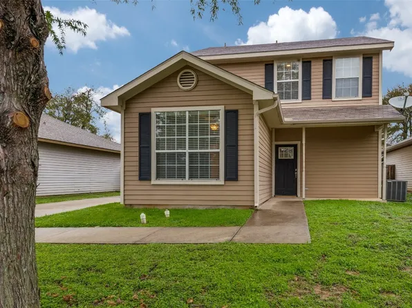2813 Newport Ave, Denton, TX 76209