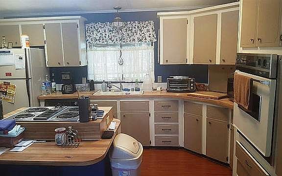 4th image of 1305 Calle Bonita Dr