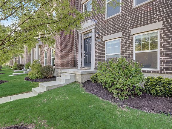 2nd image of 1565 Omar Dr