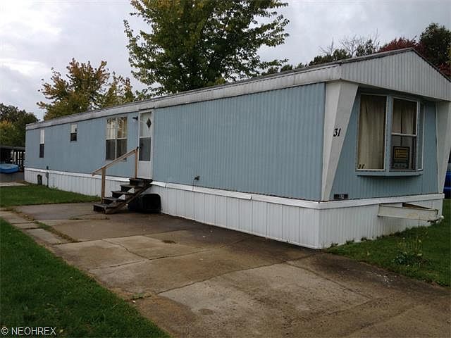 1st image of 31 Cedarwood Dr