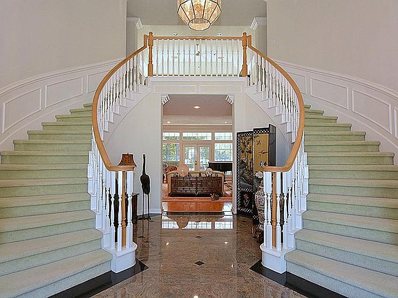 4th image of 2507 Autumn Shore Cir