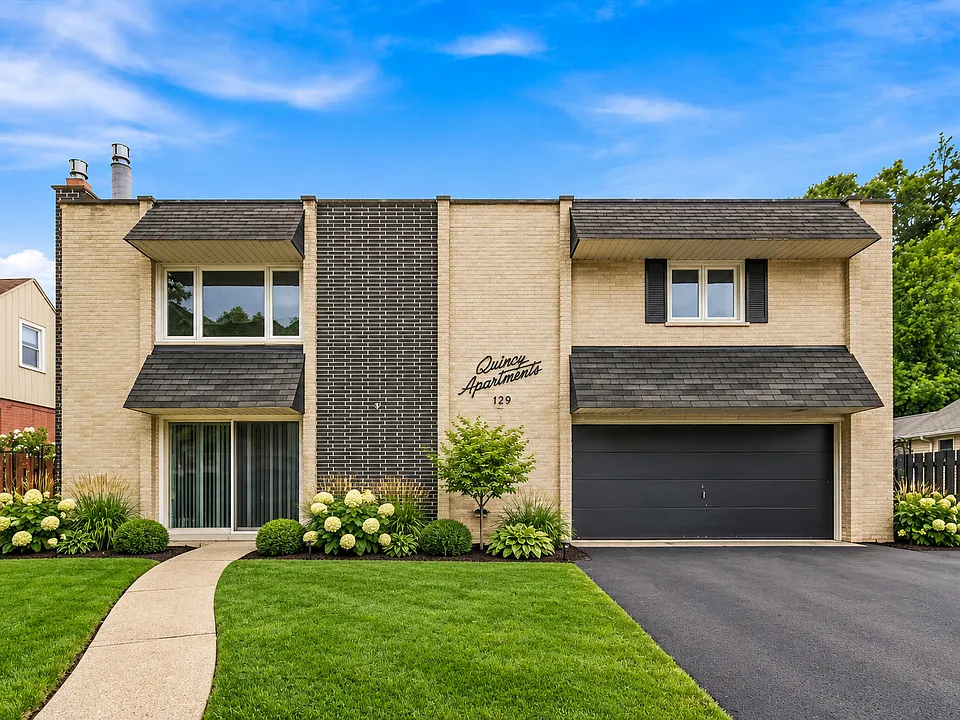 129 W Quincy St #1