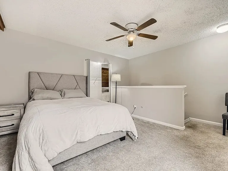 2656 S Xanadu Way #B — Photo 8