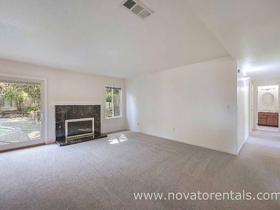 4th image of 2665 Center Rd