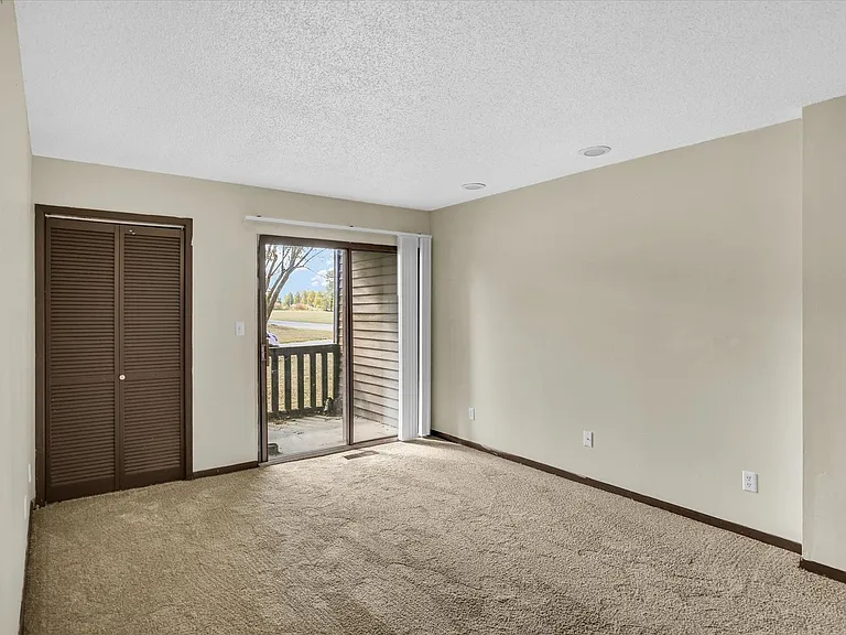 213 Keystone Dr #12 — Photo 6