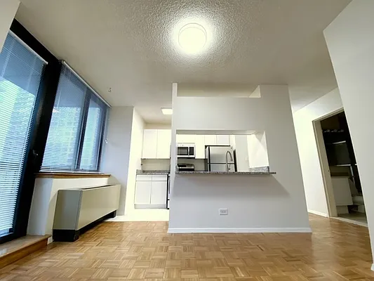 Rented by Royal Operation System | media 17