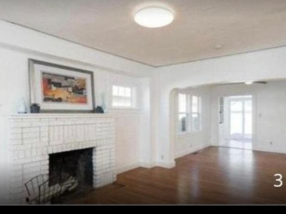 5th image of 5835 Broadway