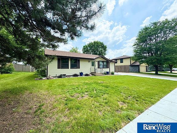 2nd image of 14321 Bradford Ct