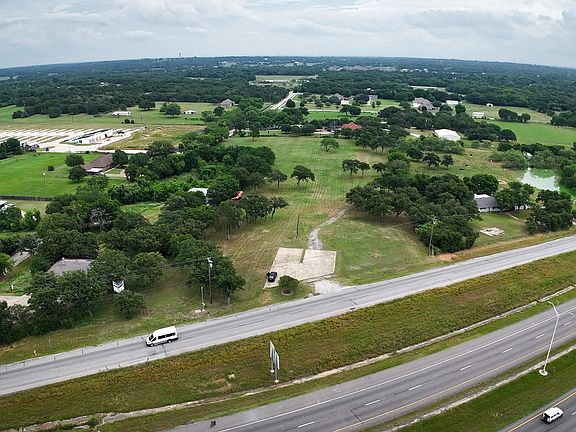 3rd image of 1555 S Burleson Blvd