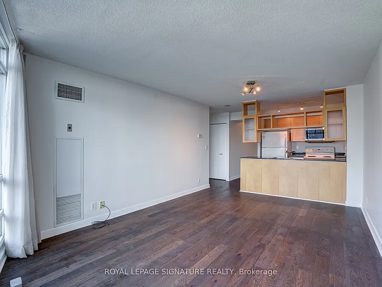 397 Front St W #3608 — Photo 19