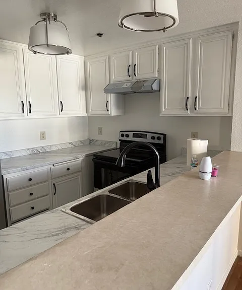 720 W 4th St #3 — Photo 9