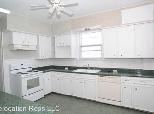 2005 15th St, Moline, IL 61265