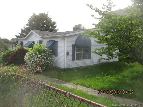 45 Spring St, New London, CT 06320