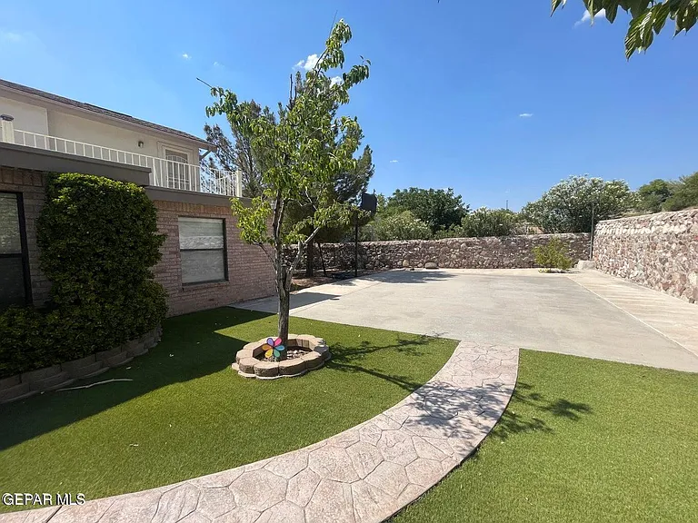 808 Merriman Dr — Photo 34