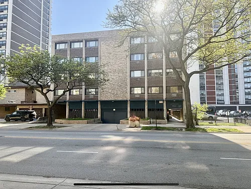 6121 N Sheridan Rd #4J Photo 1